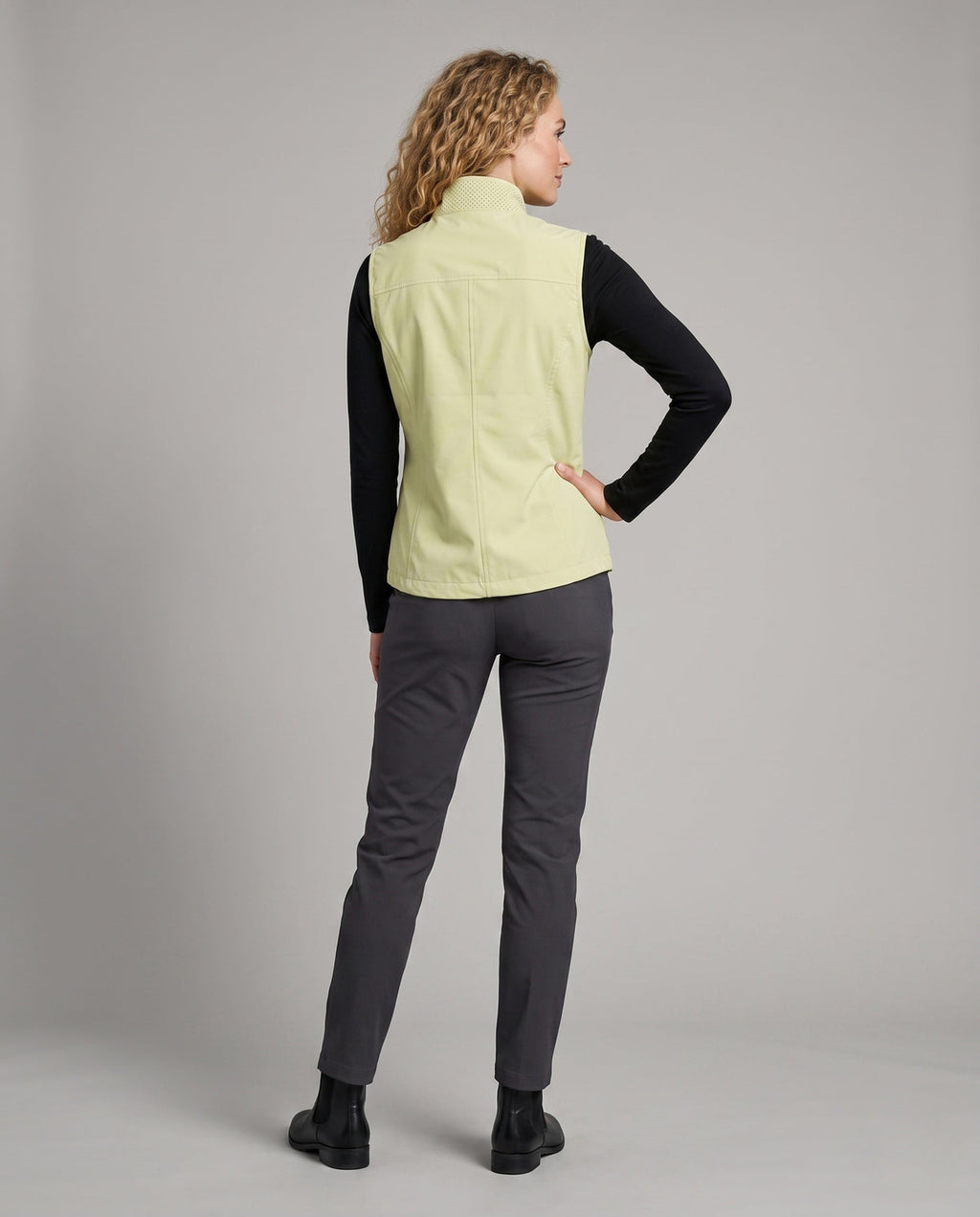 Women's sporty quilted vest with high collar All Fashion - back view