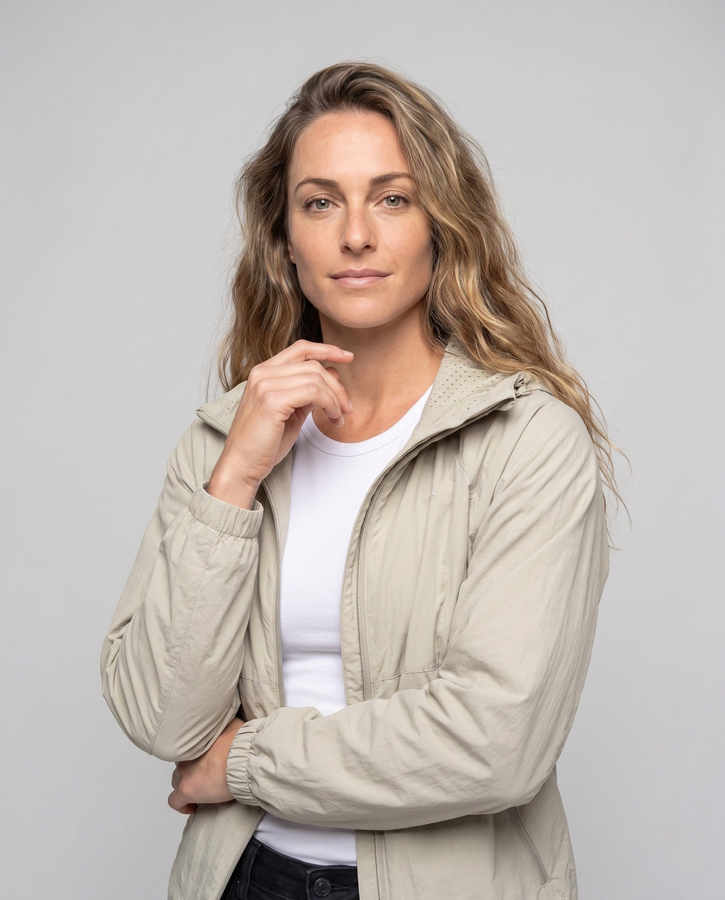 Women's lightweight and breathable windbreaker jacket All Fashion - upper body view
