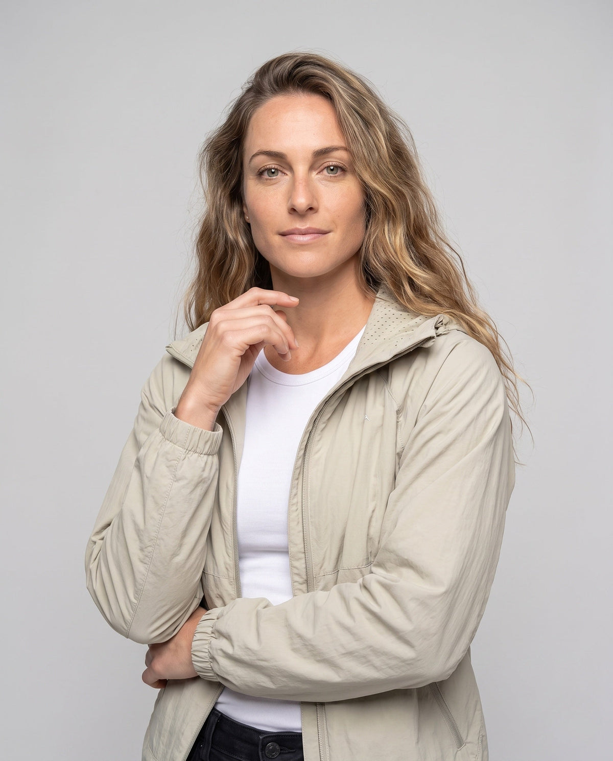 Women's lightweight and breathable windbreaker jacket All Fashion - upper body view