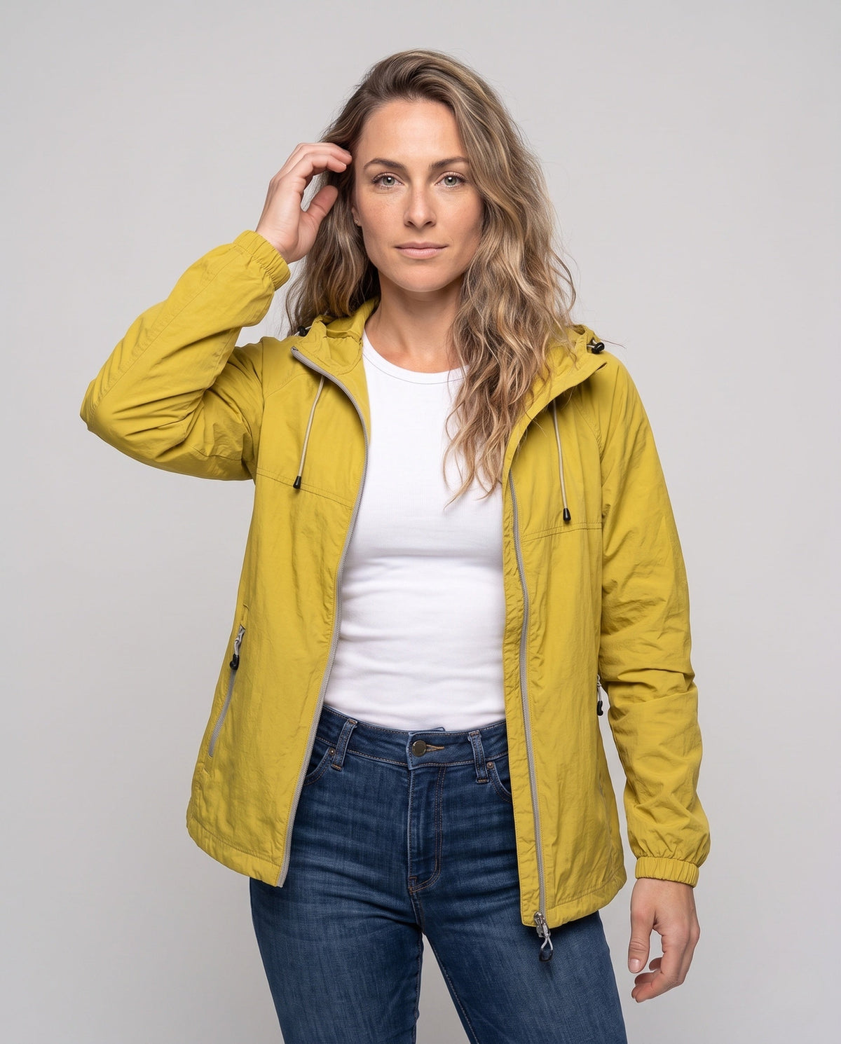 Unisex nan lightweight windbreaker with hood, water-repellent polyester-nylon blend and adjustable hem All Fashion - upper body view