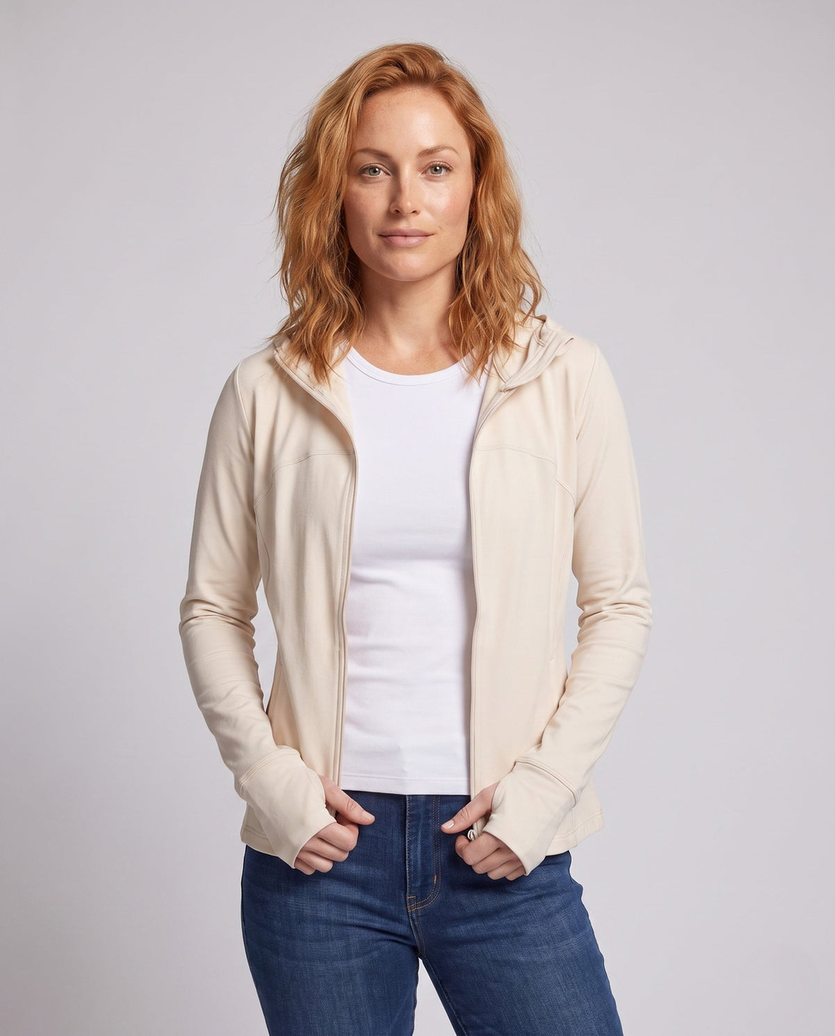 Women's lightweight hooded jacket with zipper and integrated thumb holes All Fashion - upper body view
