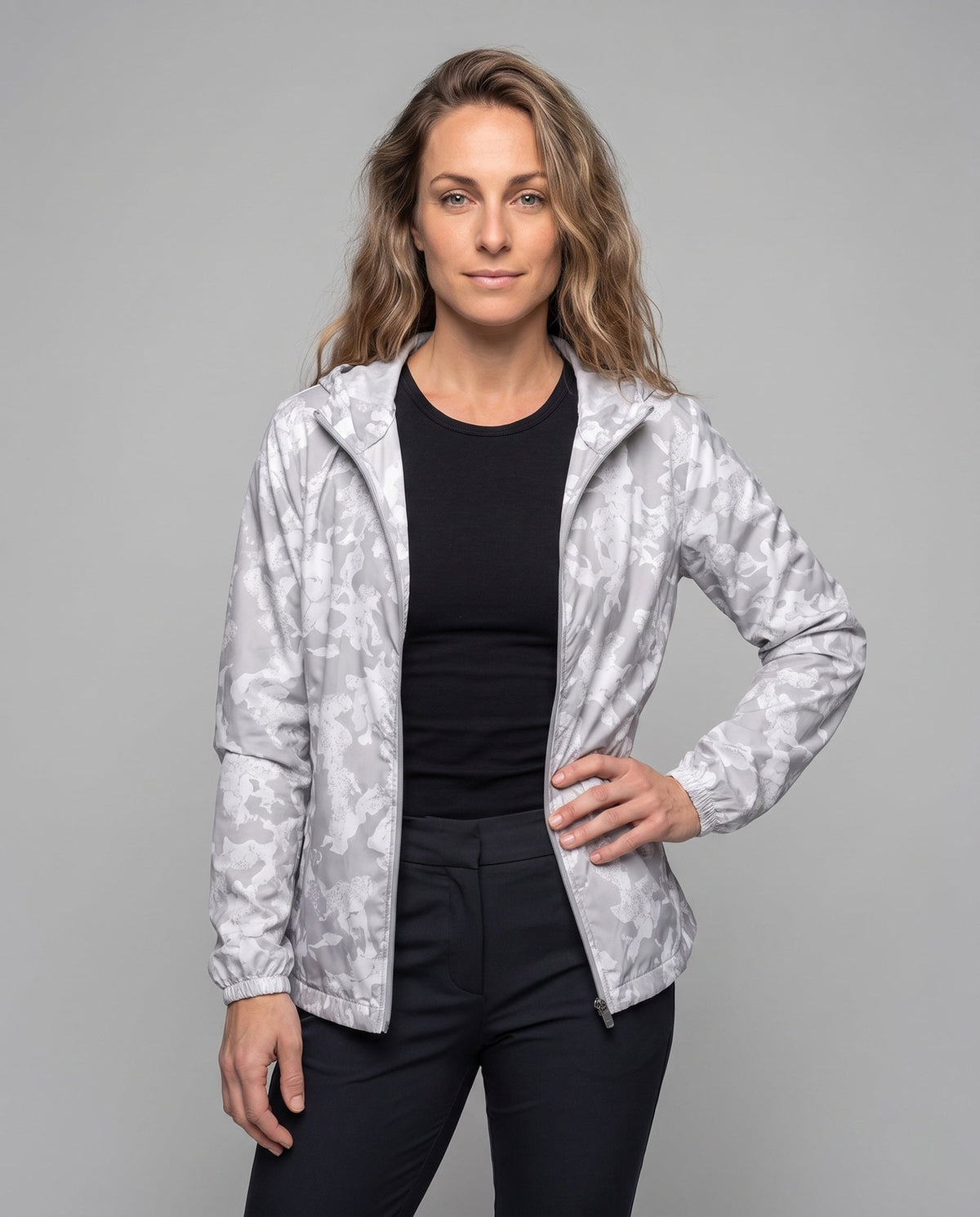 Women's travel-friendly hoodie jacket with hexagonal structure print, finely knitted microfiber finish, and elastic hem All Fashion - upper body view