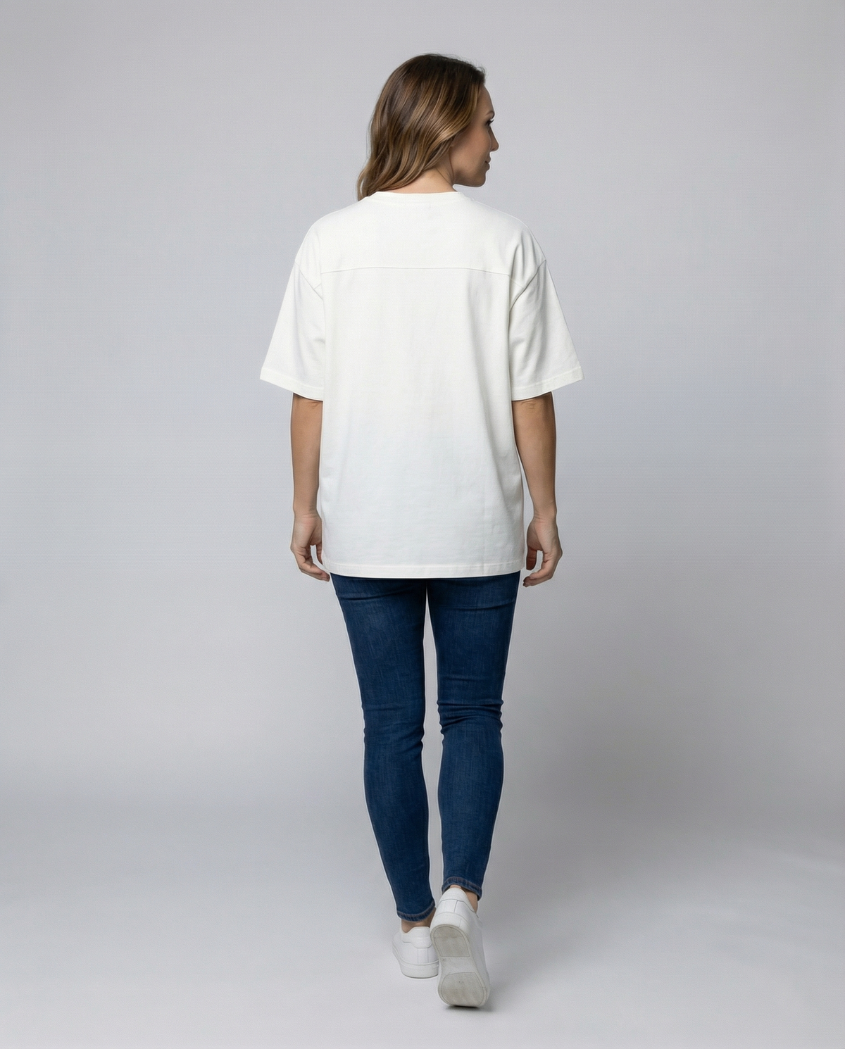 Oversized women's cotton T-shirt