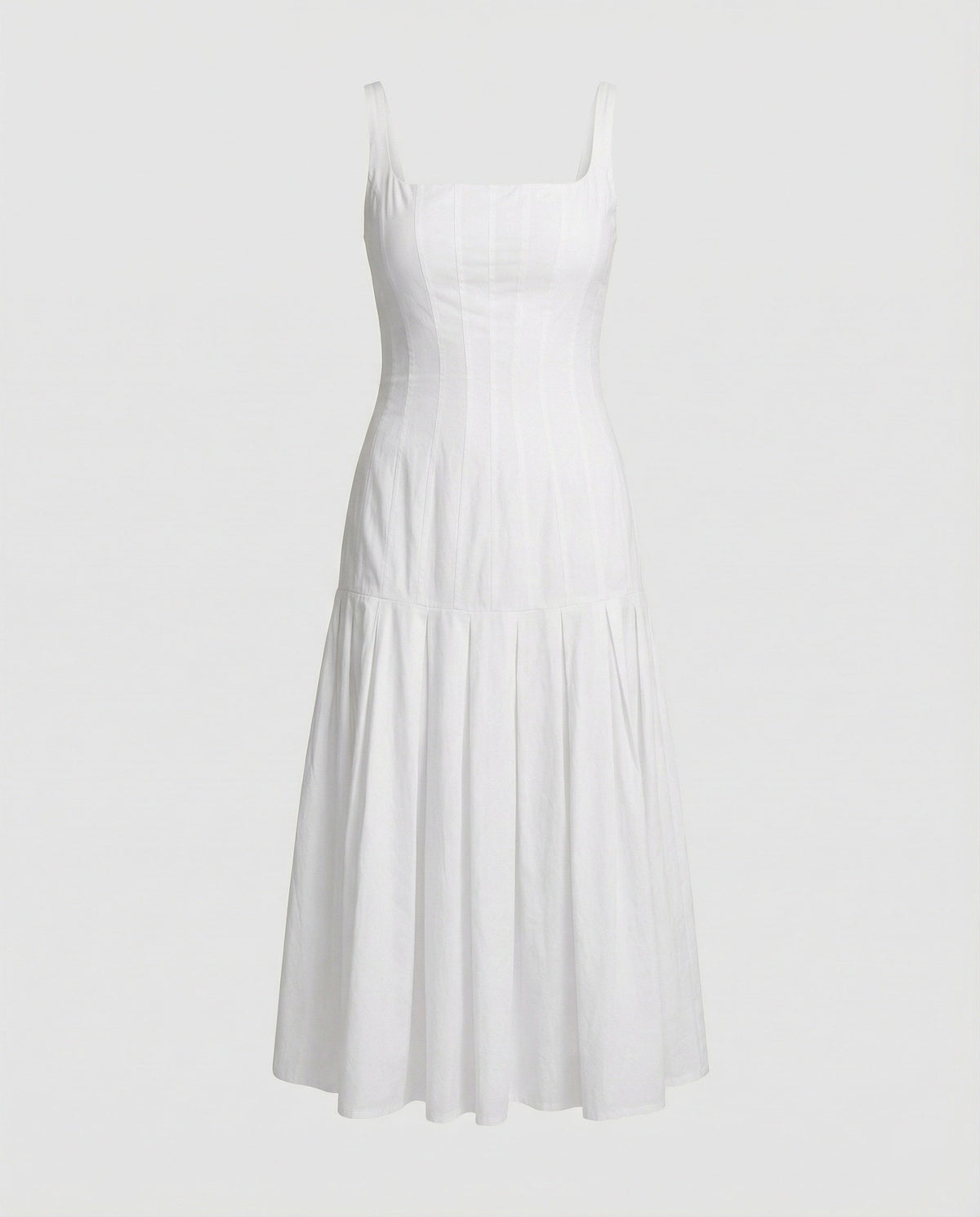 Women's mid dress with elegant cut