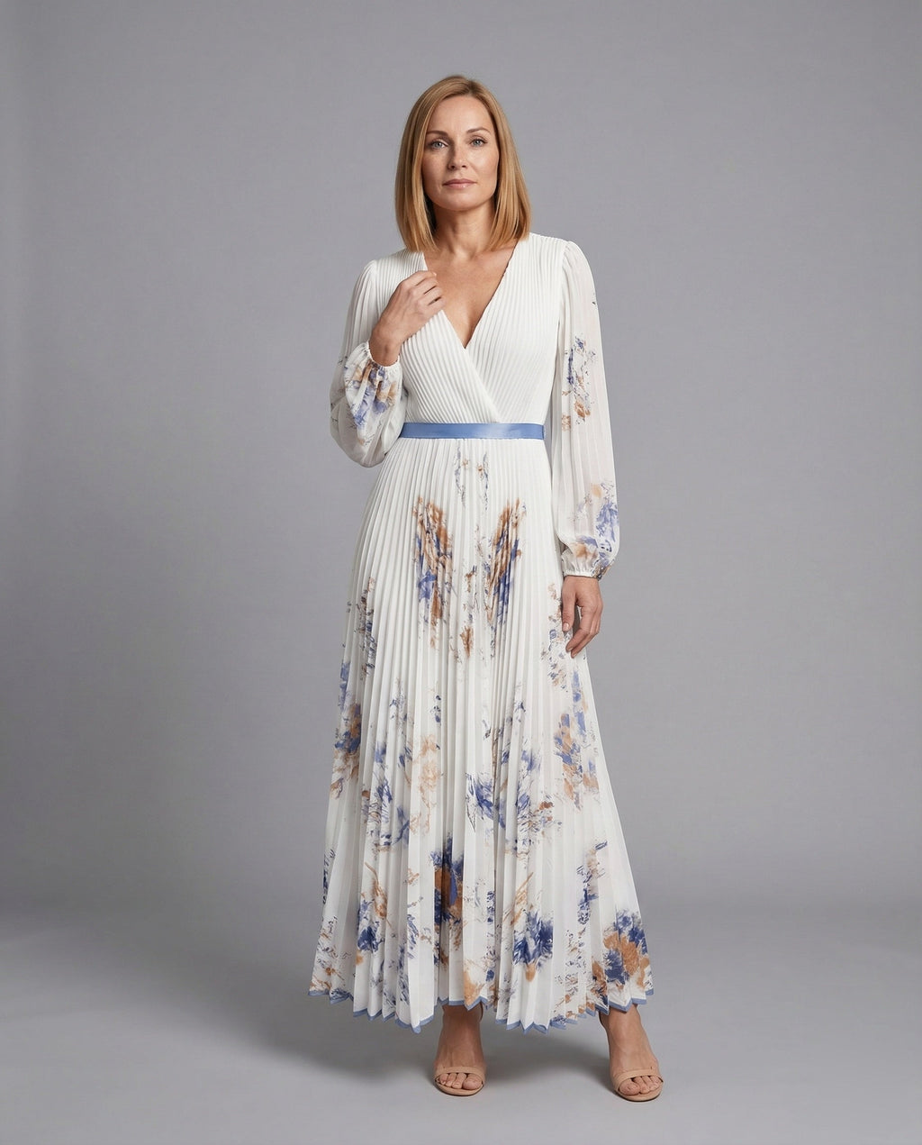 Maxi dress summer women chiffon pleated - front view
