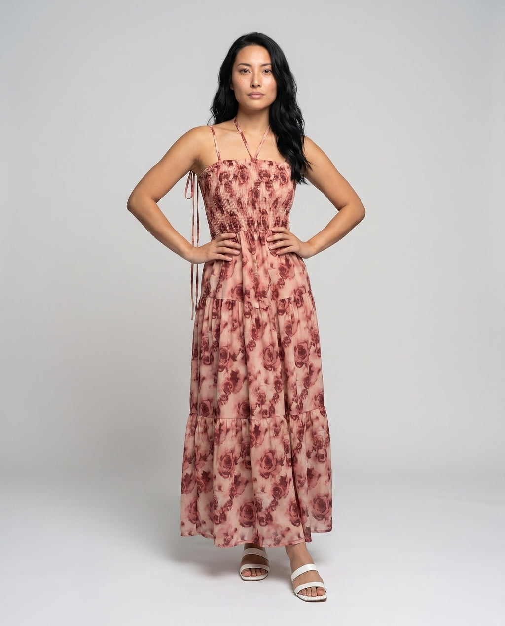 Women’s maxi dress with elegant floral pattern and tailored fit - front view
