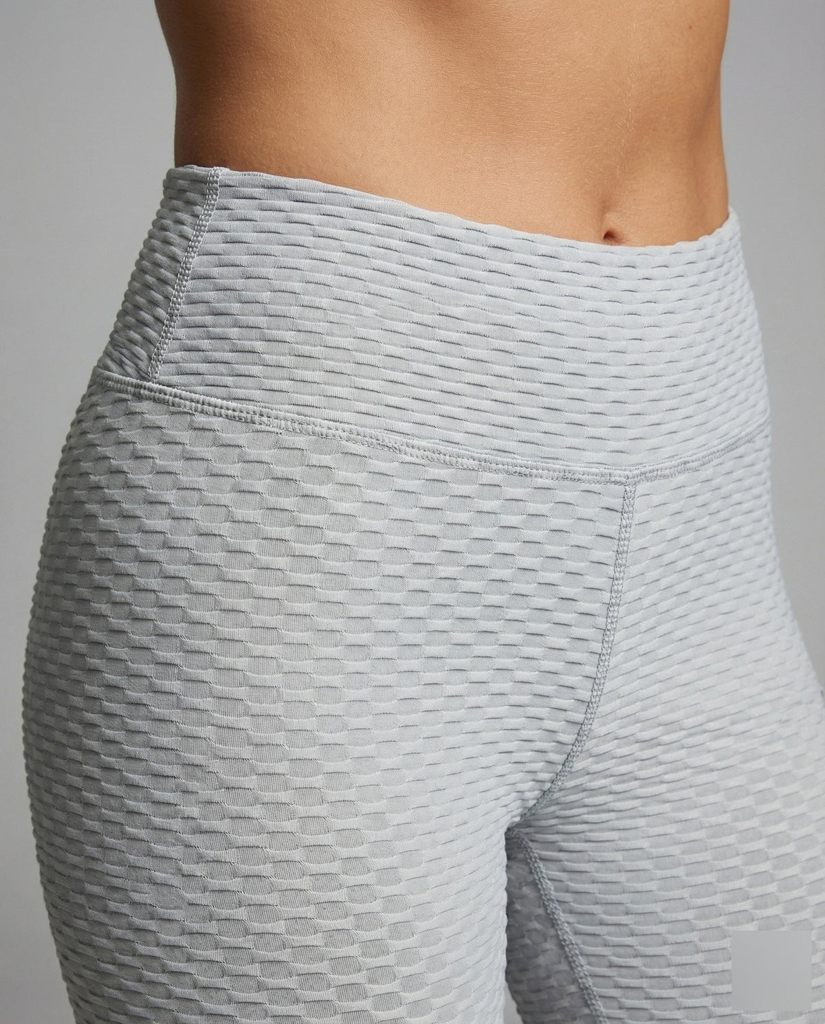 Women's shaping leggings with honeycomb texture - detail close-up